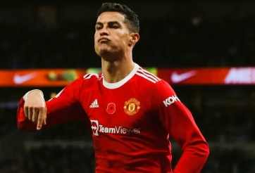 Ronaldo đáp trả cực 'gắt' Rooney khi bị chê hết thời