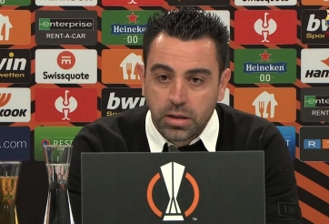 Barca bị loại ở Europa League, HLV Xavi đổ lỗi cho CĐV Đức