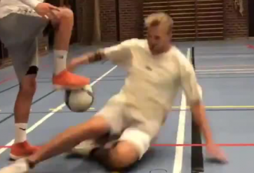 VIDEO: Tuyệt kỹ rê bóng dính chân như Messi khiến đối thủ trầm trồ