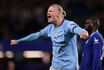 Thay người tài tình, Man City nhấn chìm Chelsea vào khủng hoảng