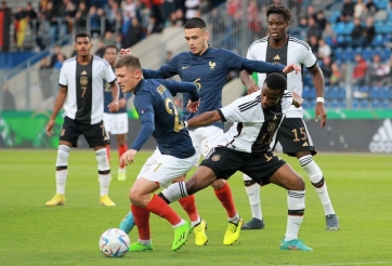 Đội tuyển từng vô địch World Cup bị 'người nhà' tố gian lận cầu thủ