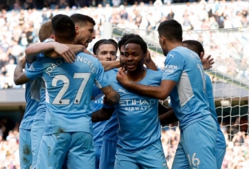 Man City chạm một tay vào chức vô địch sau chiến thắng 5 sao trước Newcastle