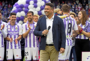 Ronaldo 'béo' đạp xe hơn... 500km mừng đội nhà lên hạng