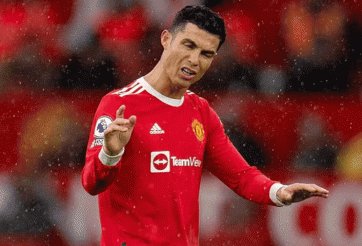 “Ronaldo là bản hợp đồng tồi của Man United”