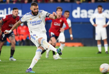 Benzema đá hỏng 2 quả penalty liên tiếp trong một trận đấu