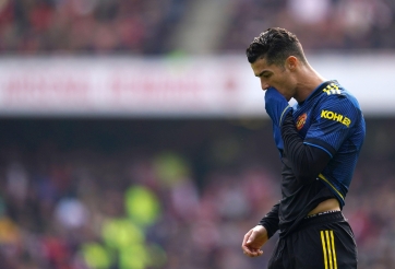 Ronaldo đã nói gì khi Bruno Fernandes đá hỏng 11m trước Arsenal?