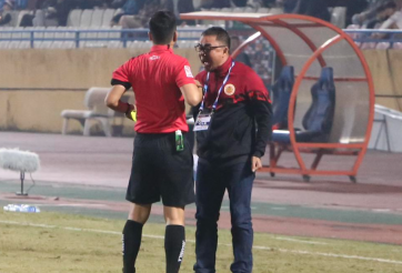 Gây gổ với trọng tài, án phạt nặng nào đang chờ HLV Trần Tiến Đại?