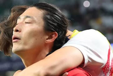 Tiết lộ thú vị về người hùng đưa đội tuyển Hàn Quốc 'từ cõi chết trở về'