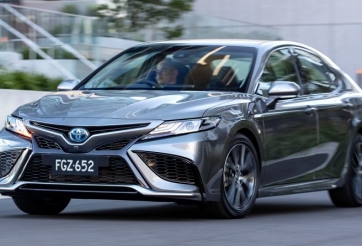 Toyota Camry 2021 facelift ra mắt tại Úc, giá từ 23.900 USD