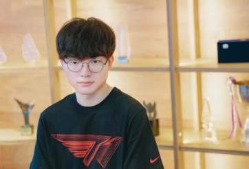 Faker nhận toàn bộ lỗi lầm về mình, bác bỏ tin đồn T1 đang lục đục nội bộ