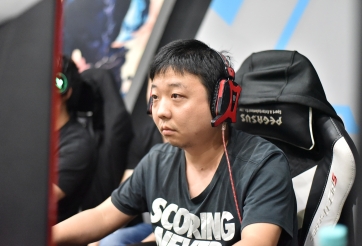 Kiếm 60 ngàn tệ từ đối thủ chỉ trong nửa tháng, Shenlong bị fan cũ đồng loạt quay lưng