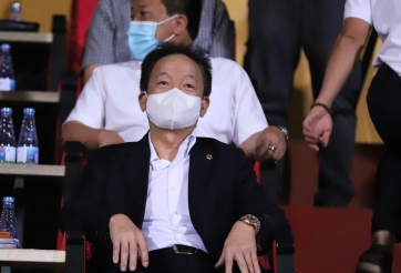 Bầu Hiển 'thưởng nóng' 200 triệu cho SHB Đà Nẵng sau trận thua Hà Nội