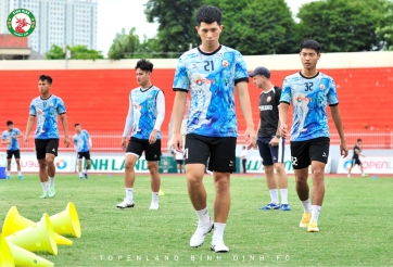 NÓNG: Trụ cột ĐT Việt Nam tái phát chấn thương, không rõ ngày trở lại