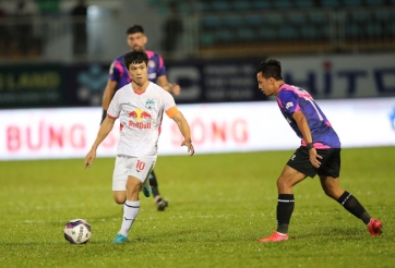 'Đại gia' V-League xác nhận muốn 'lấy báu vật' từ tay bầu Đức