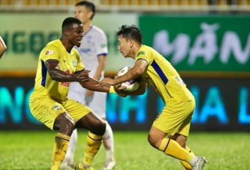 HAGL trải qua chuỗi trận buồn dưới thời Kiatisak, đối diện với thực tại phũ phàng