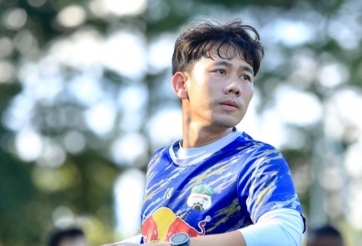 VIDEO: Sao HAGL bị HLV Park Hang Seo 'lãng quên' lập siêu phẩm đẳng cấp