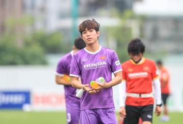 NÓNG: HLV Troussier gạch tên 13 cầu thủ khỏi U23 Việt Nam