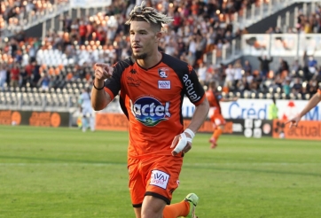 CAHN quyết chơi lớn, muốn đưa cầu thủ Ligue 2 về thi đấu