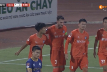 VIDEO: Sai lầm tai hại khiến Hà Nội FC nếm trái đắng