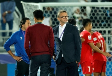 VFF lên tiếng về tương lai của HLV Troussier với ĐT Việt Nam