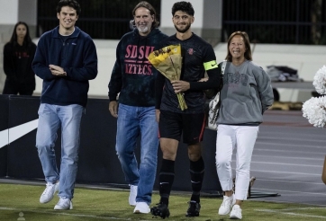 Trung vệ Việt kiều Mỹ cao gần 1m90 sẵn sàng khoác áo ĐT Việt Nam