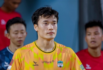 Thủ môn Bùi Tiến Dũng nói gì sau màn ra mắt ấn tượng ở HAGL?