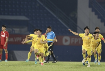 Bản lĩnh trên loạt 'đấu súng', Hà Nội lần thứ 7 vô địch U19 QG