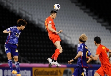 HLV U23 Trung Quốc lên tiếng về việc tung thủ môn vào đá tiền đạo