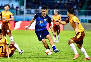 Cầu thủ Việt kiều chia tay Á quân V-League