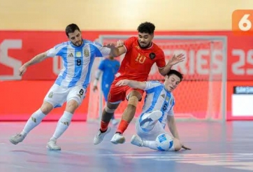 Indonesia thua đậm đội hạng 3 FIFA