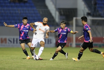 HLV Đà Nẵng sung sướng khôn xiết vì sắp trụ hạng thành công