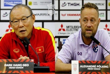 HLV Thái Lan có hành động cực bất ngờ với HLV Park sau AFF Cup