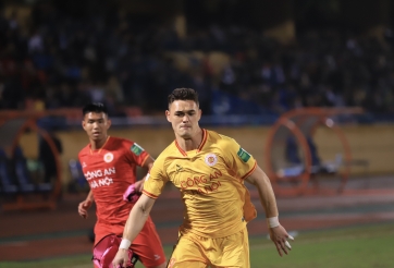 'Bom tấn' Việt kiều của CAHN mắc sai lầm trong ngày khai sân tại Việt Nam