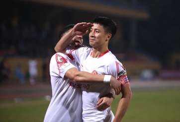 HLV Viettel: 'Bùi Tiến Dũng phản lưới nhà là chuyện bình thường'