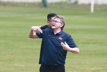 NÓNG: HLV Philippe Troussier chốt đối thủ giao hữu 'cực chất' cho U23 Việt Nam