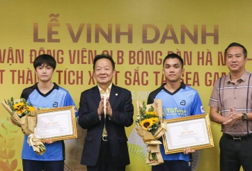 Bầu Hiển đưa nhà vô địch SEA Games sang Mỹ