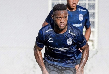 Sao nhập tịch Campuchia khóc nức nở vì bị FIFA cấm thi đấu