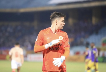 Ngôi sao Việt kiều báo tin buồn sát giải đấu quan trọng