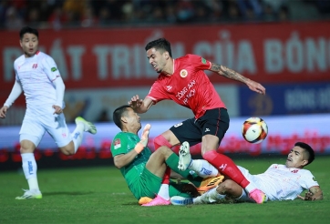 Vòng 4 V-League: Mãn nhãn cơn mưa bàn thắng, ông lớn CAHN thua đau