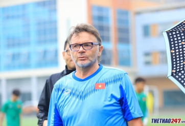 HLV Troussier tiếp tục thay đổi kế hoạch với ĐT Việt Nam