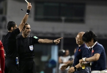 Trọng tài bắt trận Việt Nam vs Indonesia từng phạt HLV Park Hang Seo