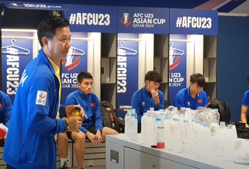 HLV U23 Việt Nam có động thái bất ngờ sau trận thua Iraq