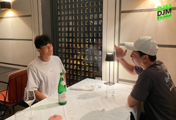 HLV ĐT Việt Nam gặp gỡ 'ngôi sao châu Âu' của Hàn Quốc