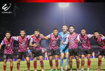 Thắng trận, HLV TPHCM chỉ thẳng điểm yếu chết người của CAHN