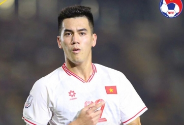 Tiến Linh lập cột mốc quá ấn tượng, HLV Kim Sang Sik mừng thầm