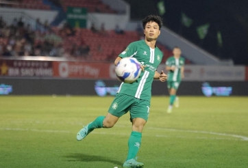 Công Phượng toả sáng có khiến HLV Kim Sang Sik suy nghĩ lại?