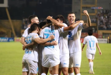 Nam Định nhấn chìm Hà Nội 3-0, khẳng định đẳng cấp nhà ĐKVĐ