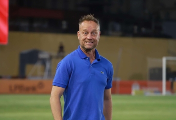 HLV Polking: 'CAHN không vào chung kết để thua'