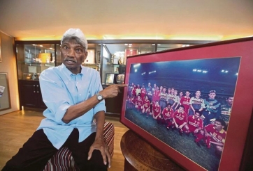 Chuyên gia Malaysia khuyên Hoàng Đức, Duy Mạnh 'đừng sợ MU'