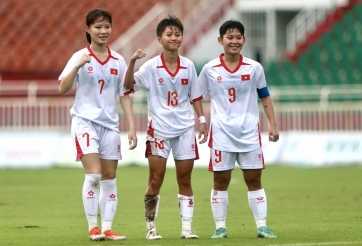 Việt Nam thắng đậm 8-0, chính thức vào bán kết với ngôi đầu